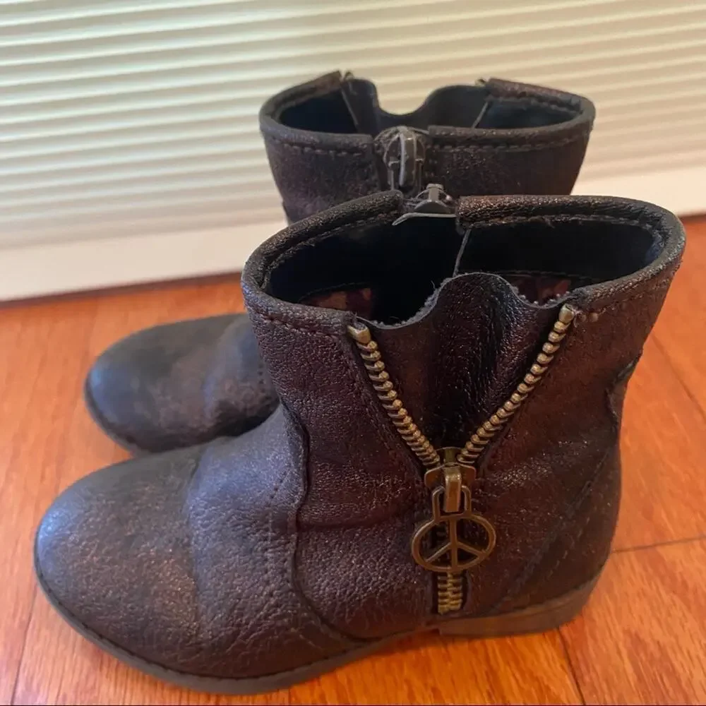Steve Madden Booties Sz 8 Peace Sign Zipper Boots Fall Boots Girls